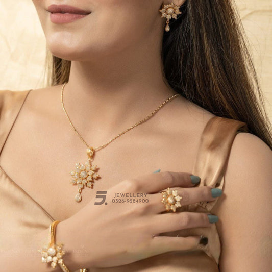 Zircon Flower Pendent Set